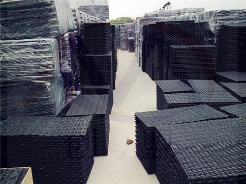 定期清洗和更换冷却塔填料的重要性