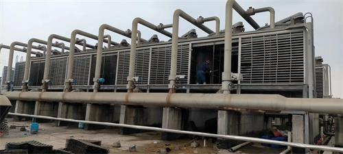 夏季冷却塔运行溢流的原因,冷却塔溢水是为什么？